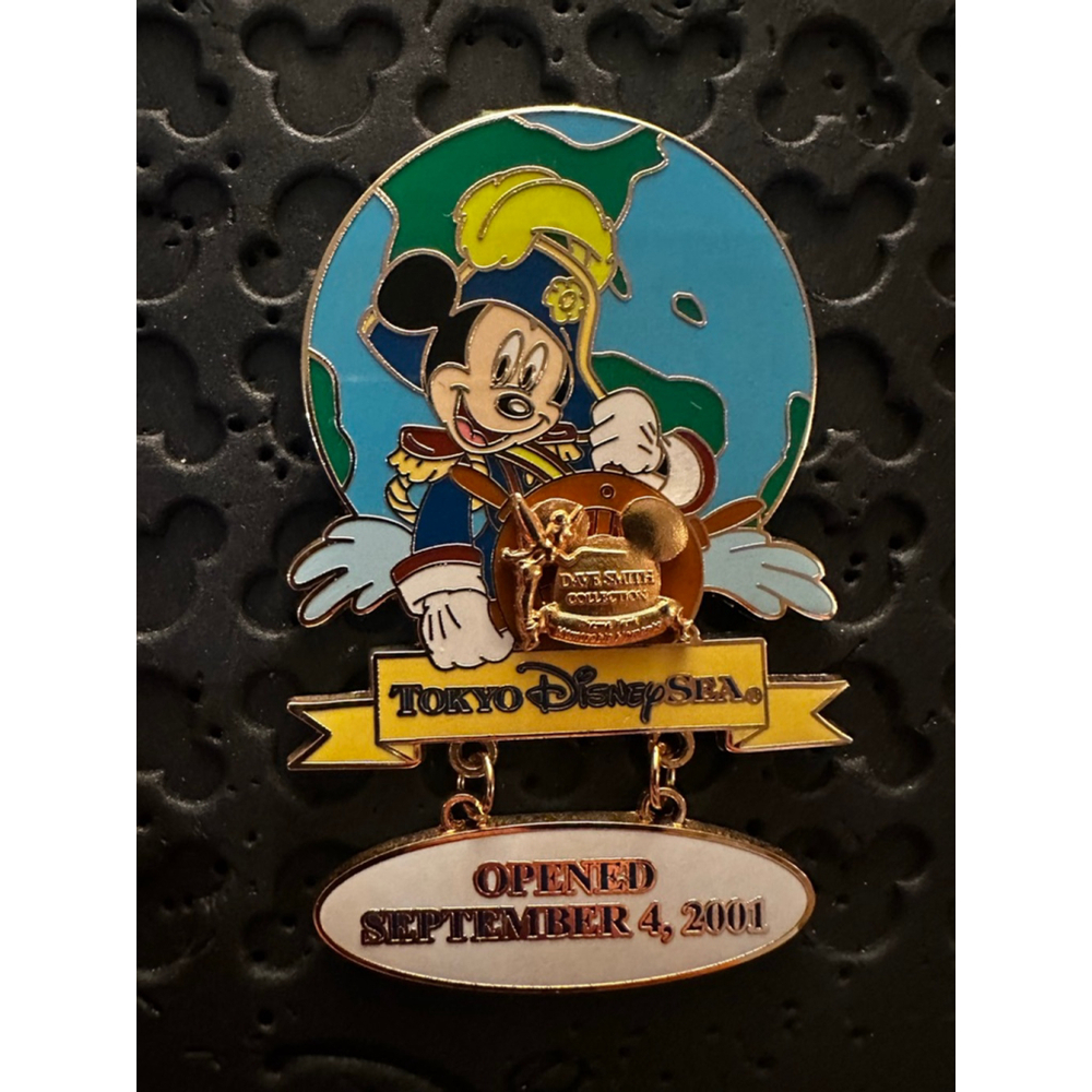 Disney 2001 Tokyo Disney Sea Captain Mickey Pin Dave Smith Collection LE 2000